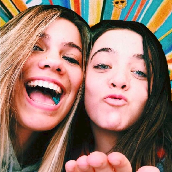 Meet your Posher, Harper - Picture 1 of 1